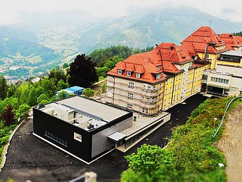 Die KAGes Baut Zu Drei Vierteln Steirisch - LKH-Univ. Klinikum Graz